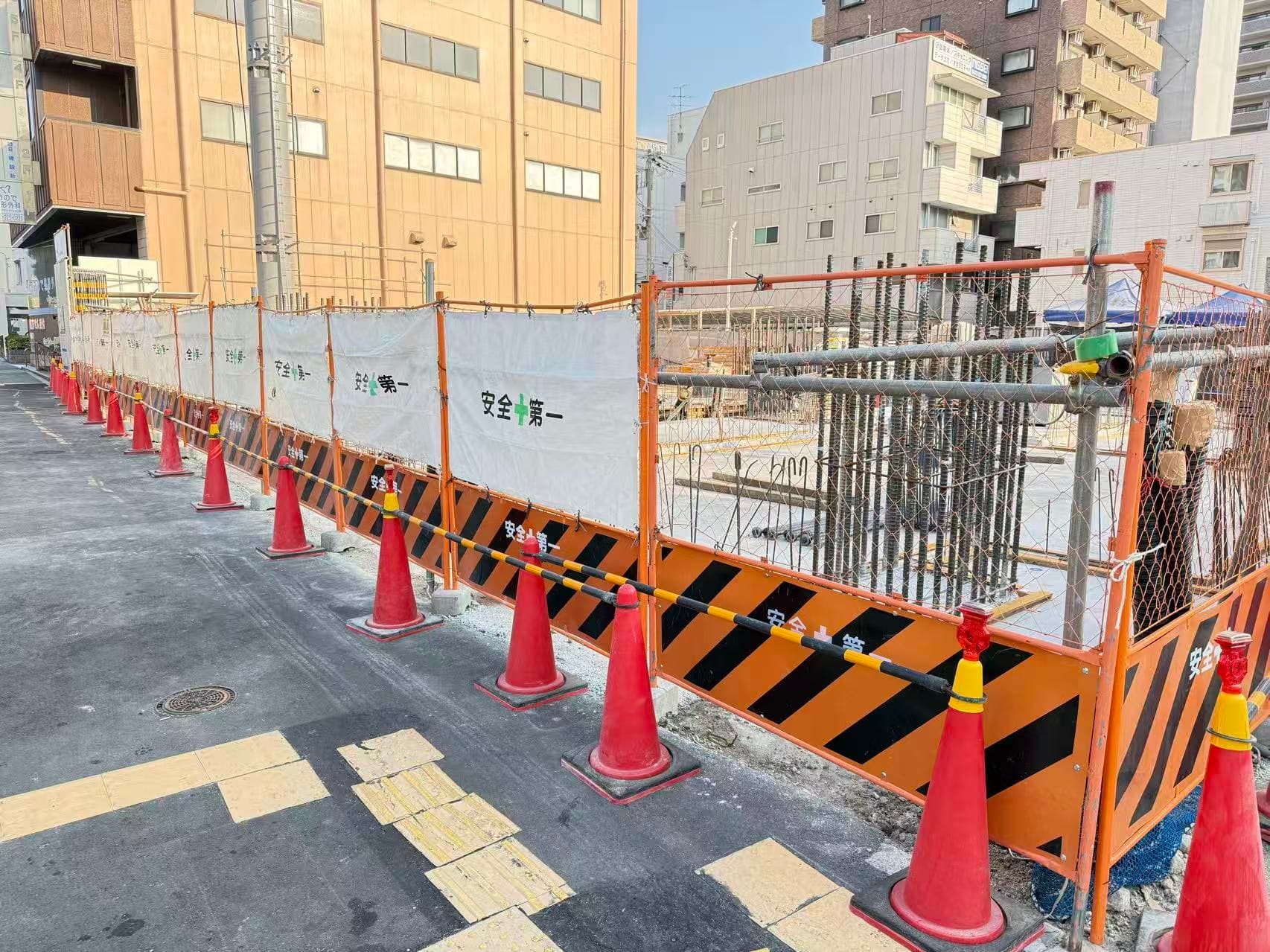 Temporary Mesh Site Fence at a construction site